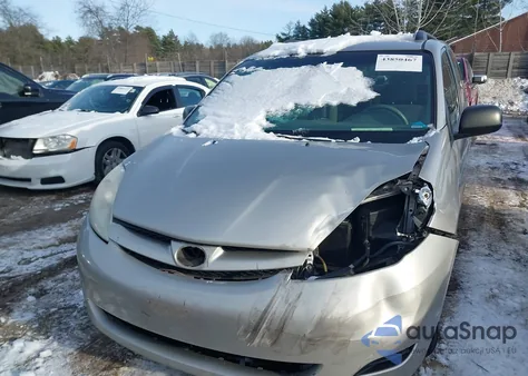 2010 Toyota Sienna Le from USA, damaged, VIN 5TDKK4CC6AS315108